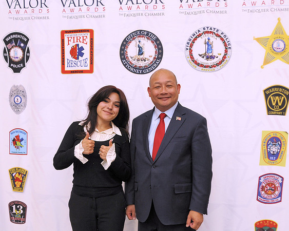 valor (9)